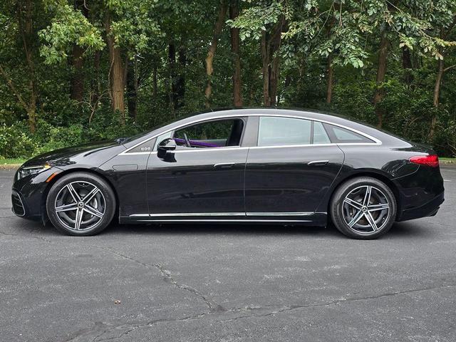 Photo of 2022 Obsidian Black Metallic Mercedes-Benz EQS 580