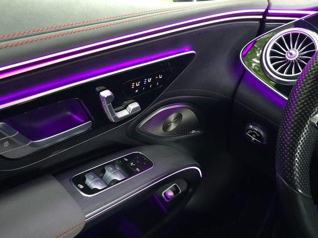 Photo of 2022 Obsidian Black Metallic Mercedes-Benz EQS 580