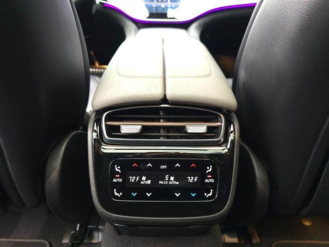 Photo of 2022 Obsidian Black Metallic Mercedes-Benz EQS 580