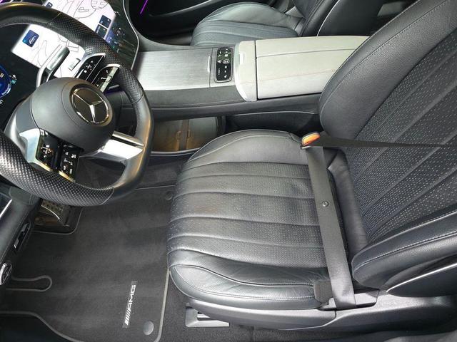 Photo of 2022 Obsidian Black Metallic Mercedes-Benz EQS 580