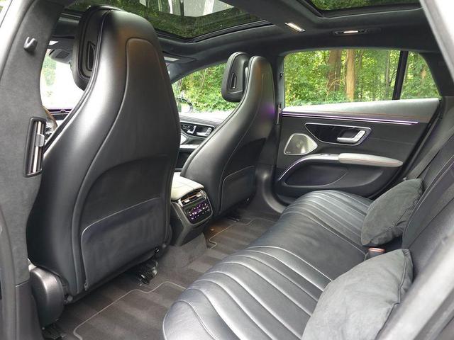 Photo of 2022 Obsidian Black Metallic Mercedes-Benz EQS 580