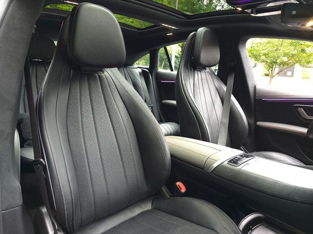 Photo of 2022 Obsidian Black Metallic Mercedes-Benz EQS 580