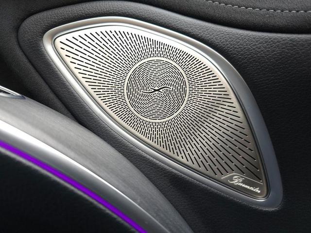 Photo of 2022 Obsidian Black Metallic Mercedes-Benz EQS 580