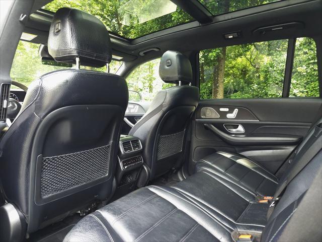 Photo of 2021 Polar White Mercedes-Benz GLS 450