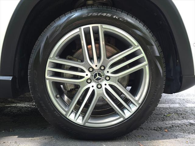 Photo of 2021 Polar White Mercedes-Benz GLS 450