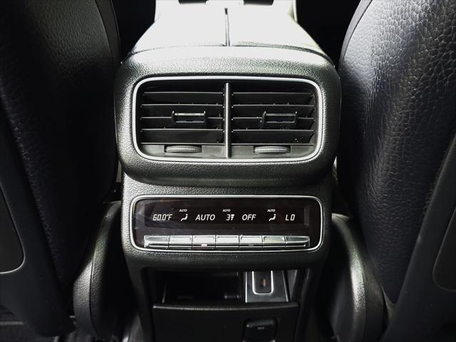 Photo of 2021 Polar White Mercedes-Benz GLS 450