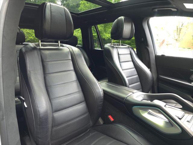 Photo of 2021 Polar White Mercedes-Benz GLS 450