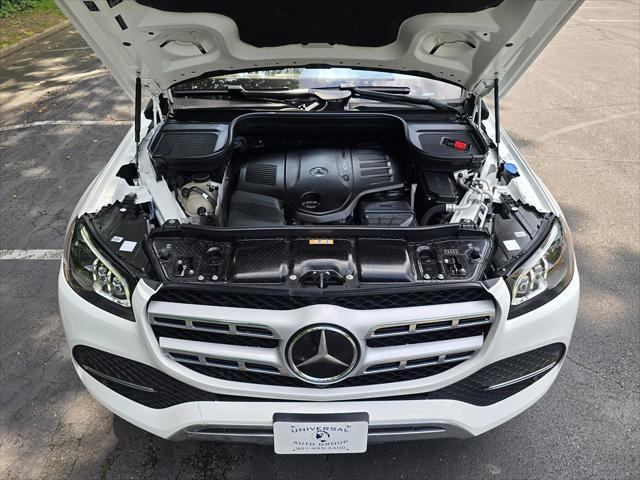 Photo of 2021 Polar White Mercedes-Benz GLS 450