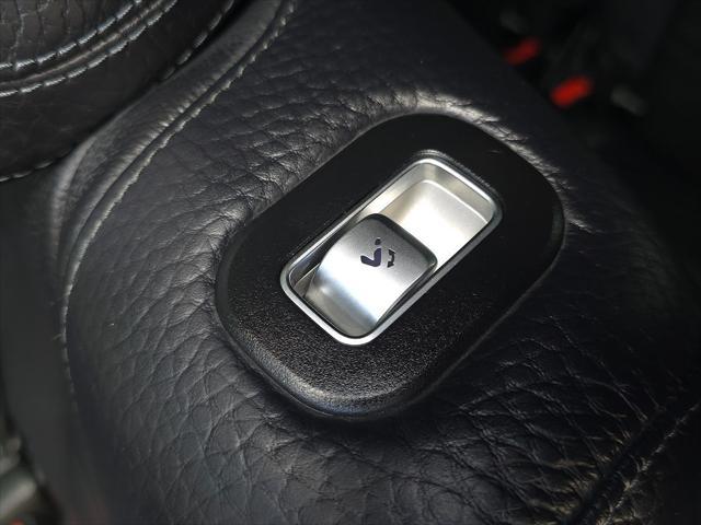 Photo of 2021 Polar White Mercedes-Benz GLS 450