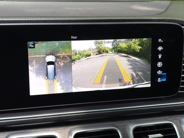 Photo of 2021 Polar White Mercedes-Benz GLS 450