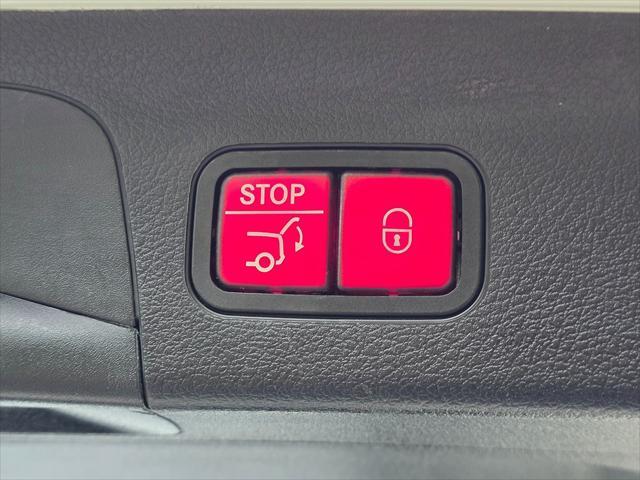 Photo of 2021 Polar White Mercedes-Benz GLS 450