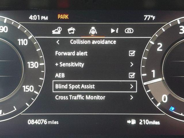 Photo of 2020 Fuji White Land Rover Range Rover Evoque