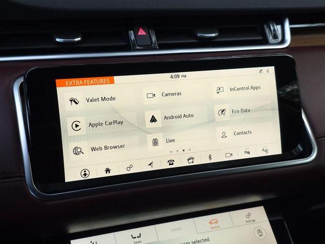 Photo of 2020 Fuji White Land Rover Range Rover Evoque