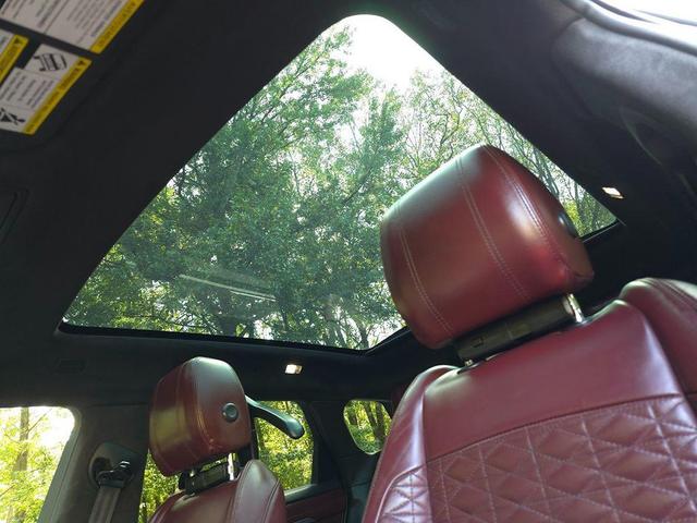 Photo of 2020 Fuji White Land Rover Range Rover Evoque