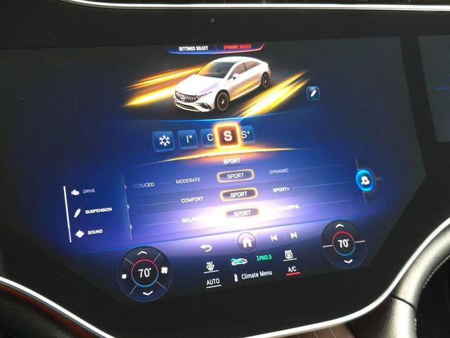 Photo of 2022 Nautical Blue Metallic Mercedes-Benz EQS 450+
