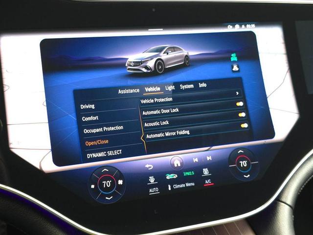 Photo of 2022 Nautical Blue Metallic Mercedes-Benz EQS 450+
