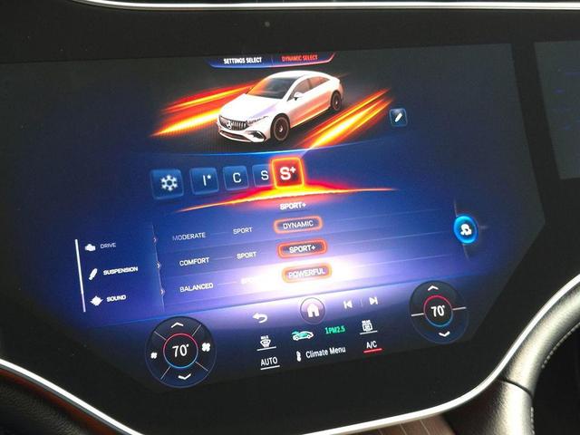 Photo of 2022 Nautical Blue Metallic Mercedes-Benz EQS 450+