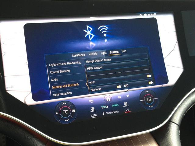 Photo of 2022 Nautical Blue Metallic Mercedes-Benz EQS 450+