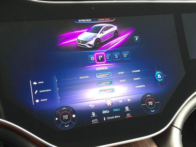 Photo of 2022 Nautical Blue Metallic Mercedes-Benz EQS 450+