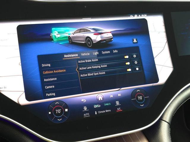 Photo of 2022 Nautical Blue Metallic Mercedes-Benz EQS 450+