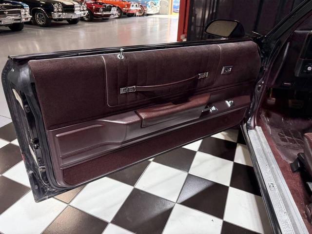 Photo of 1987 Black Chevrolet Monte Carlo