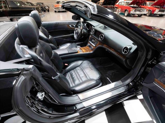 Photo of 2013 Black Mercedes-Benz SL-Class