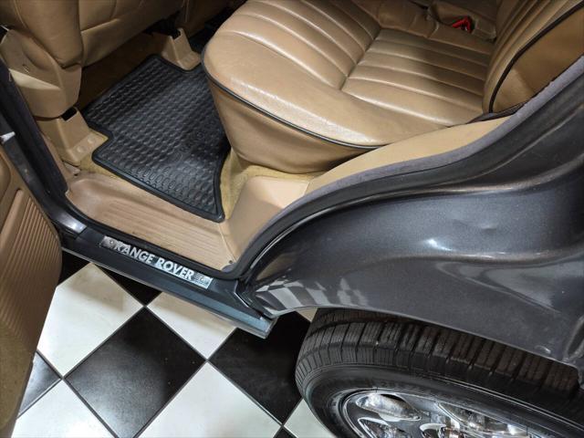 Photo of 2002 Bonatti Gray Land Rover Range Rover
