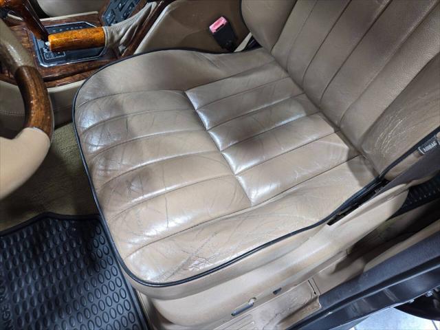 Photo of 2002 Bonatti Gray Land Rover Range Rover
