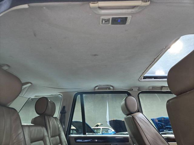 Photo of 2002 Bonatti Gray Land Rover Range Rover