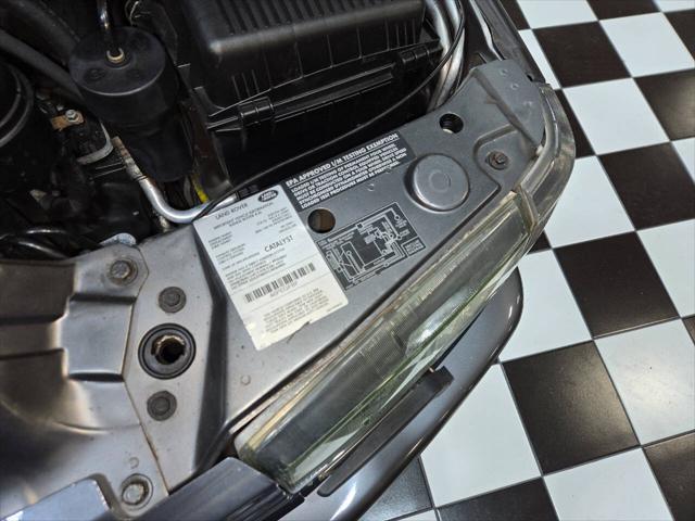 Photo of 2002 Bonatti Gray Land Rover Range Rover