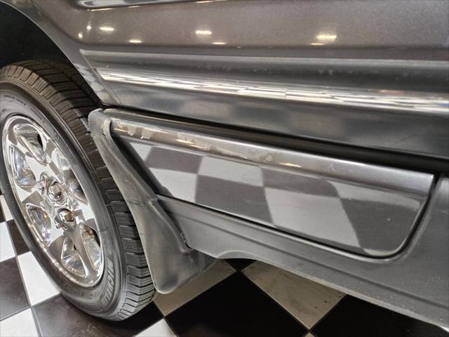 Photo of 2002 Bonatti Gray Land Rover Range Rover