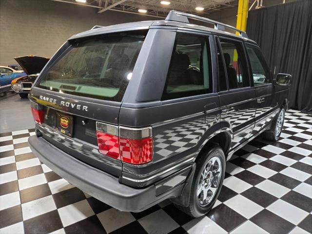 Photo of 2002 Bonatti Gray Land Rover Range Rover