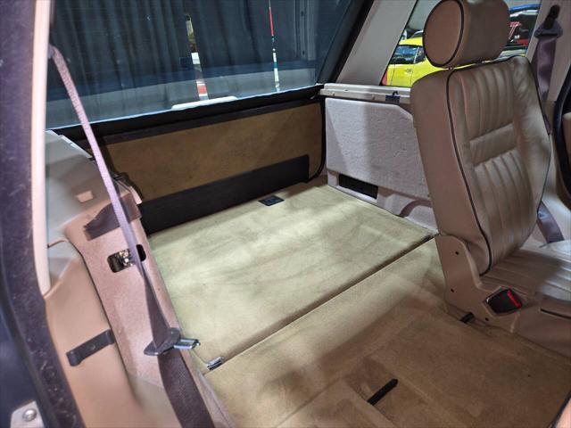 Photo of 2002 Bonatti Gray Land Rover Range Rover