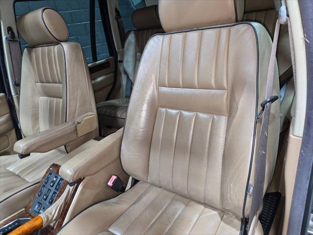 Photo of 2002 Bonatti Gray Land Rover Range Rover