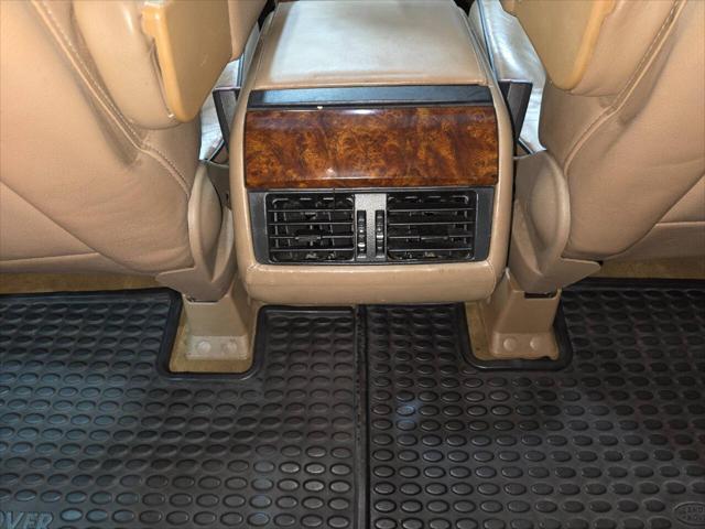 Photo of 2002 Bonatti Gray Land Rover Range Rover
