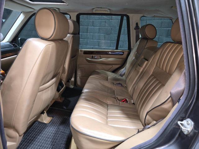 Photo of 2002 Bonatti Gray Land Rover Range Rover