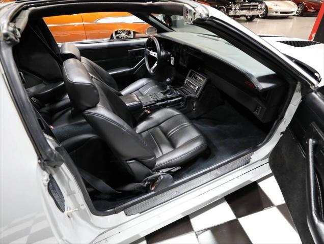 Photo of 1989 Gray Chevrolet Camaro