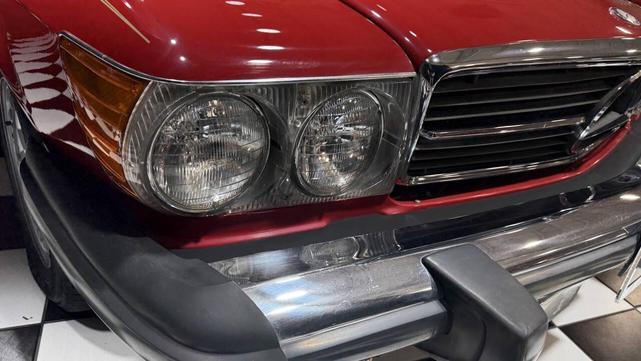 Photo of 1987 Red Mercedes-Benz S-Class