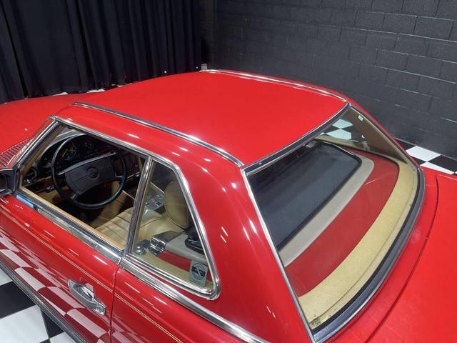 Photo of 1987 Red Mercedes-Benz S-Class