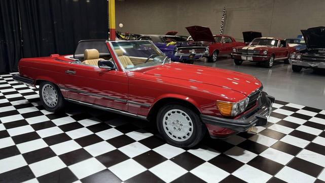 Photo of 1987 Red Mercedes-Benz S-Class