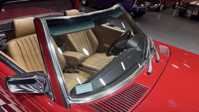 Photo of 1987 Red Mercedes-Benz S-Class