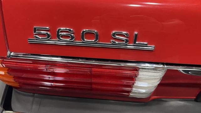 Photo of 1987 Red Mercedes-Benz S-Class