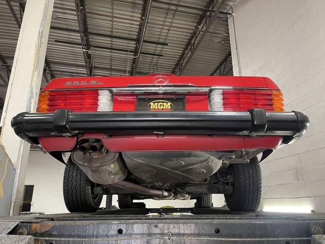 Photo of 1987 Red Mercedes-Benz S-Class