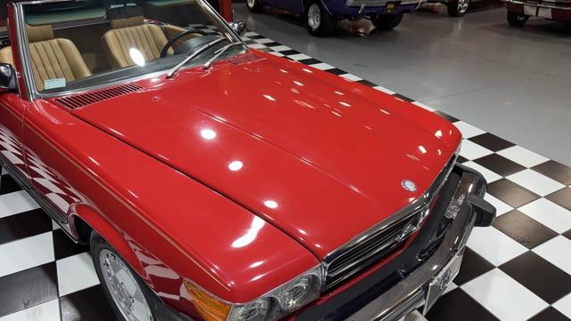 Photo of 1987 Red Mercedes-Benz S-Class