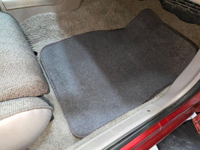 Photo of 1990 Red Ford Mustang