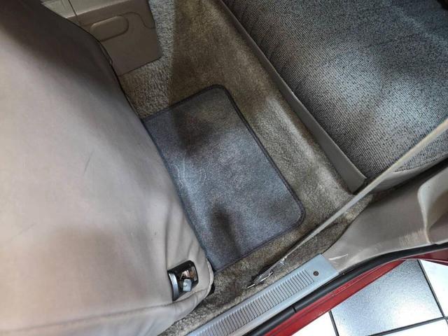Photo of 1990 Red Ford Mustang