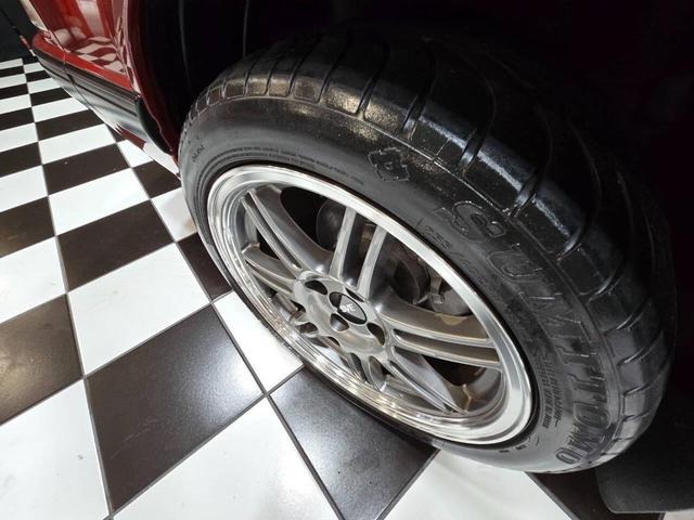 Photo of 1990 Red Ford Mustang