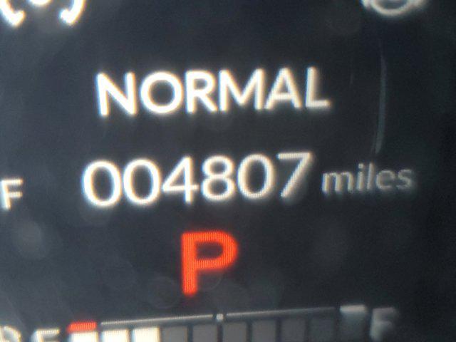 Photo of 2023 Platinum White Pearl Honda HR-V