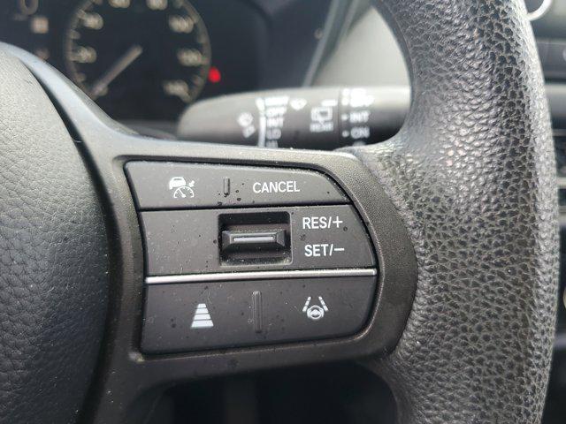 Photo of 2023 Platinum White Pearl Honda HR-V
