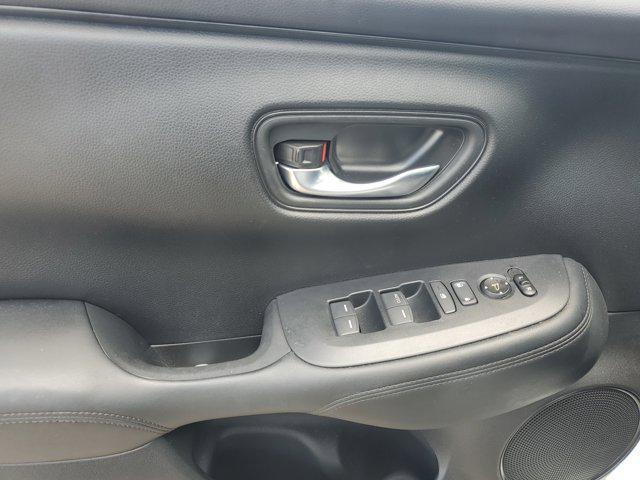 Photo of 2023 Platinum White Pearl Honda HR-V